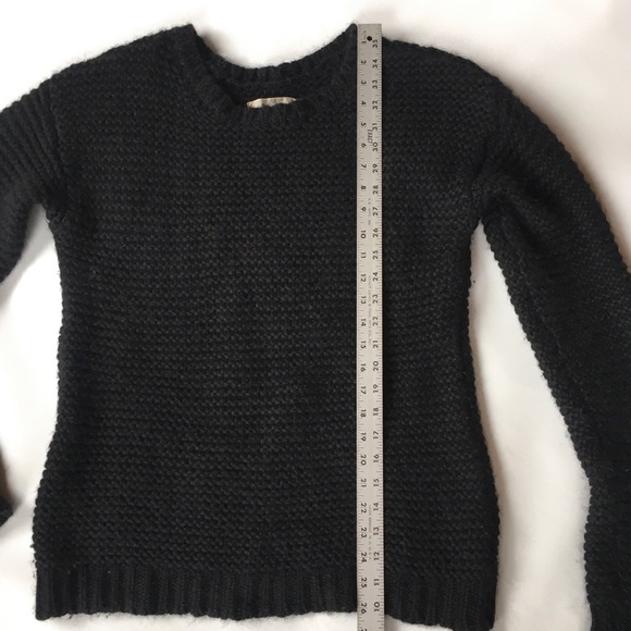 Black soft pullover sweater - Picture 8 of 9